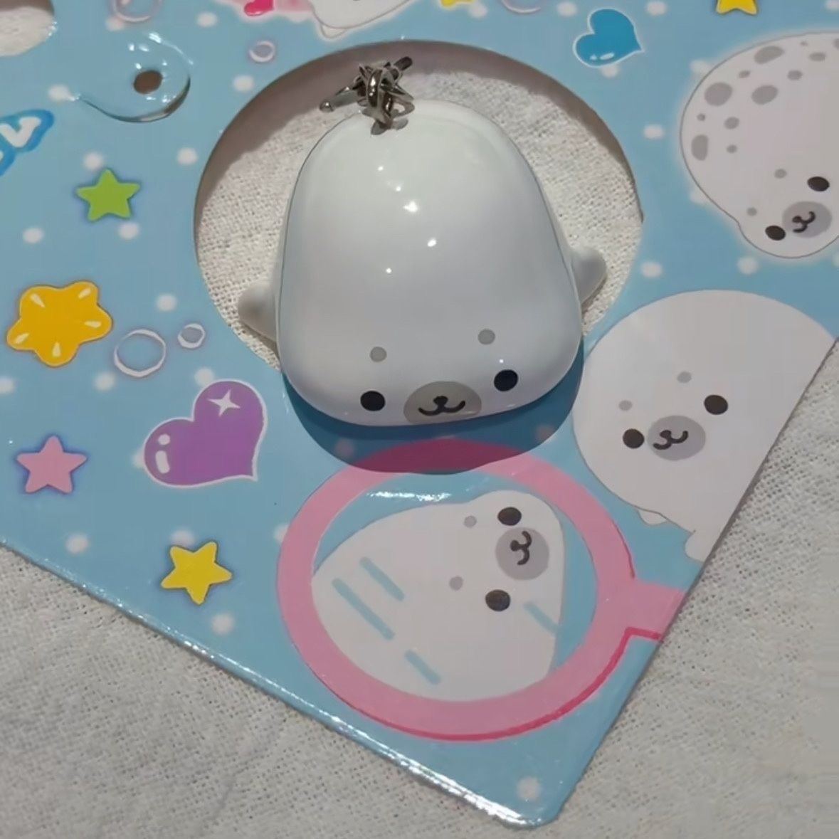 INS Niedlicher 3D-Siegel-Schlü – Tech Girl Accessories Bewertung und Preis