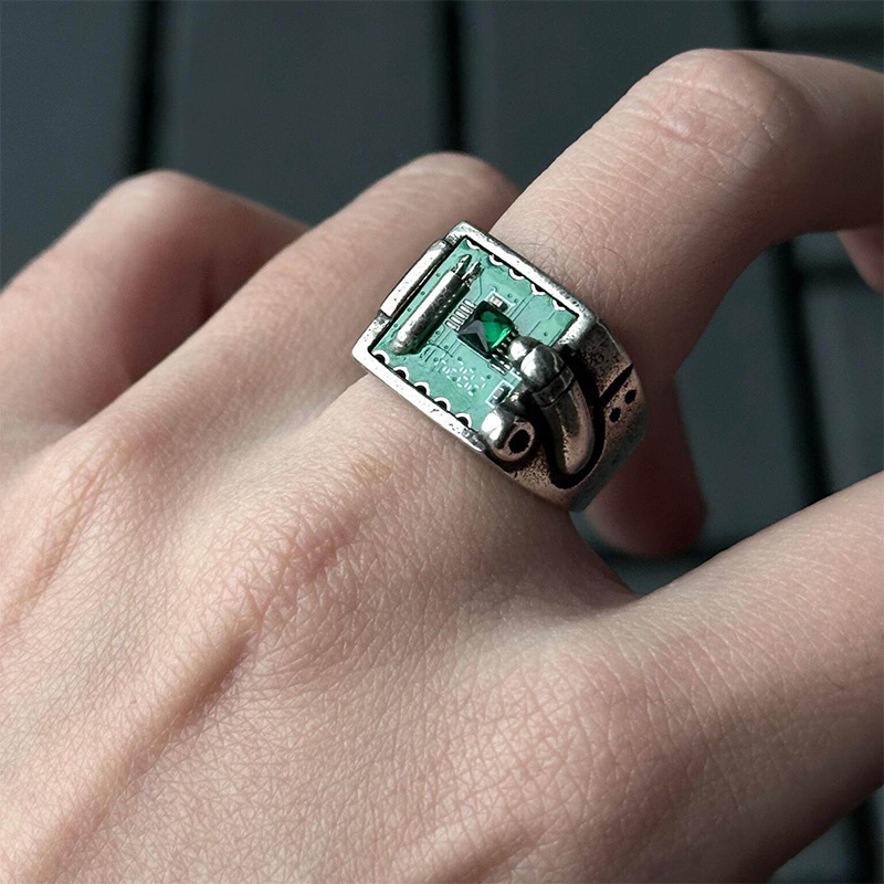 Retro Tech PCB Ring Schmuckzub – Tech Accessories Industry Bewertung und Preis